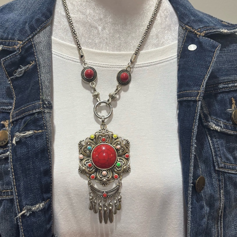Cute southwest silver tone necklace red turquoise multicolored accent stones